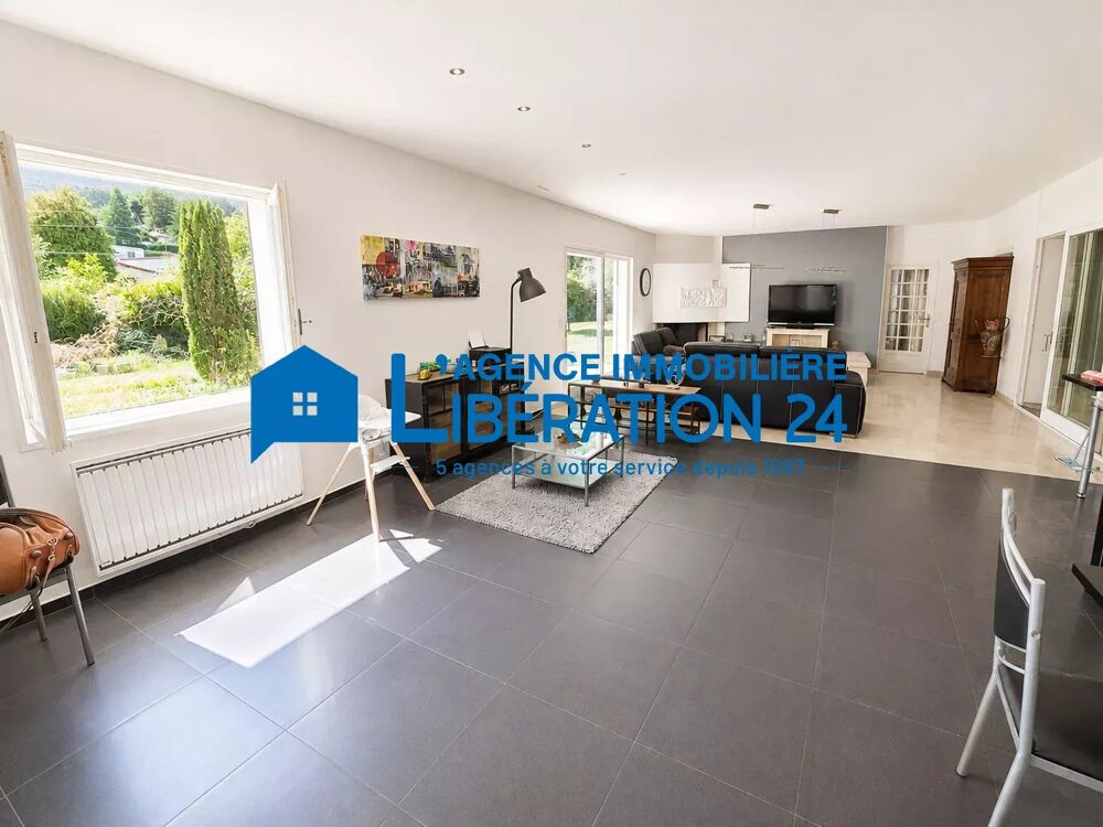 Vente Maison MAISON de 213m² de plain pied piscine sur 2600m² Genilac