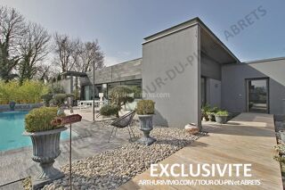  Maison � vendre 6 pi�ces 222 m�