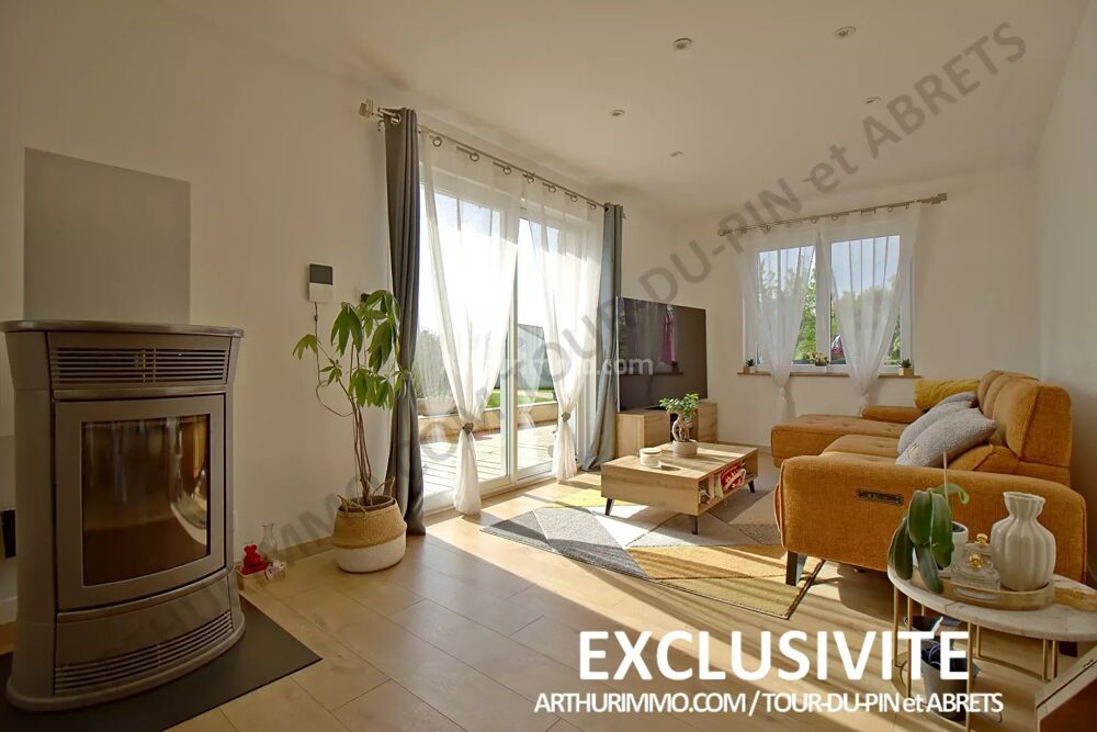 Vente Maison Maison traditionnelle rénovée avec annexe indépendante et piscin La tour-du-pin