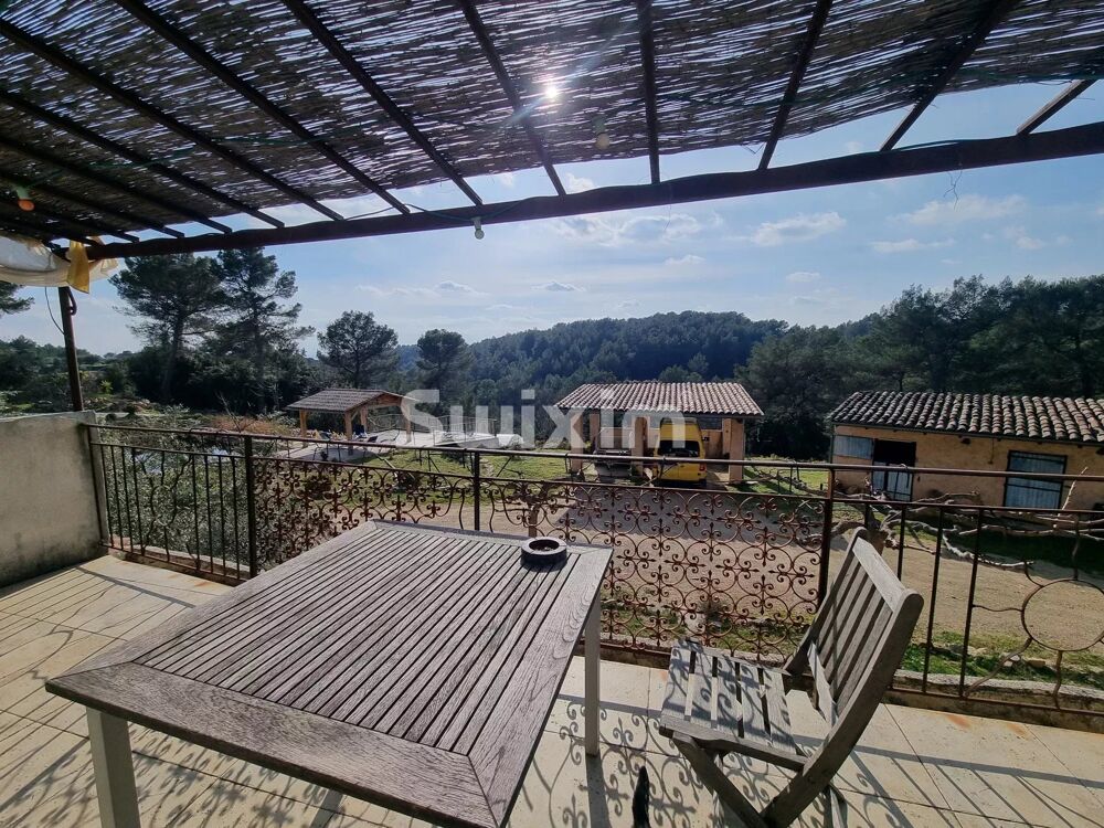 Propriété de caractère avec vue panoramique  1,5 ha  calme abs
