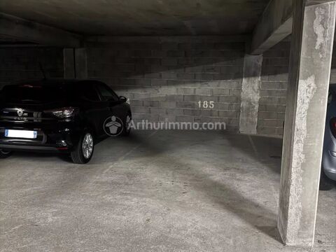  Parking / Garage � louer 