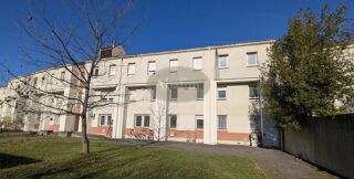  Immeuble à vendre 15 + pièces 1800 m²
