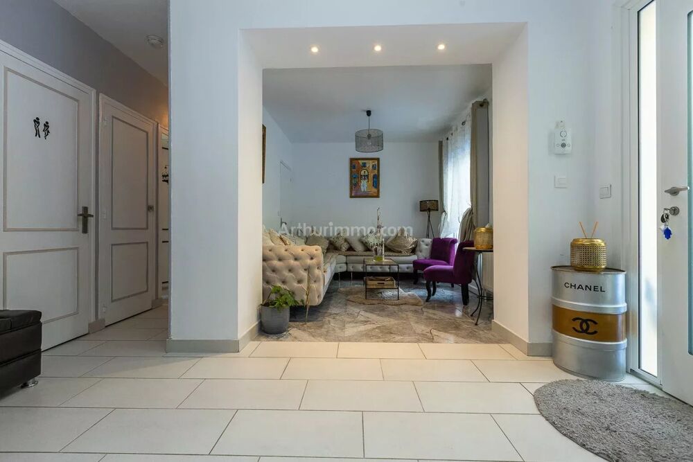 EXCLUSIVITE - MORESTEL