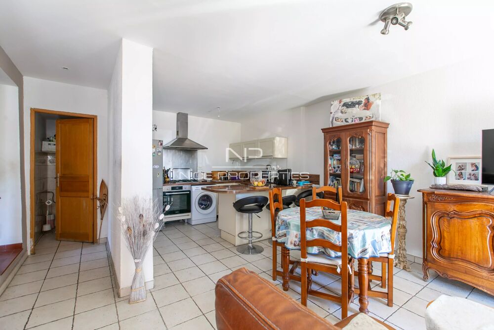 Vente Maison Nice Madeleine, appartement de 4 pièces à moderniser dans jolie Nice