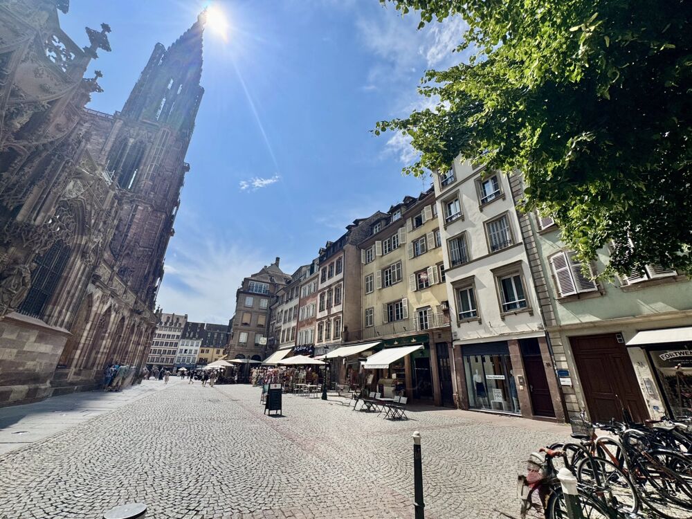 Place de la Cathédrale T1 de 36m² à rénover