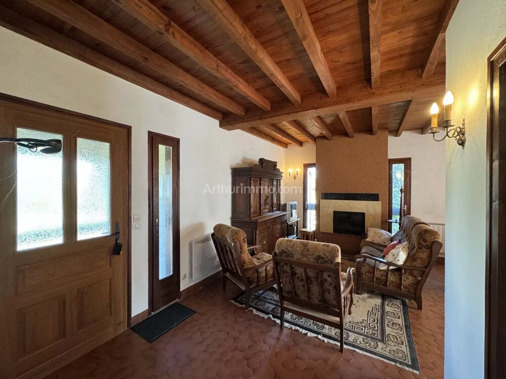MAISON DE PLAIN-PIED SUR SOUS-SOL  3 chambres  Terrain de 1 37