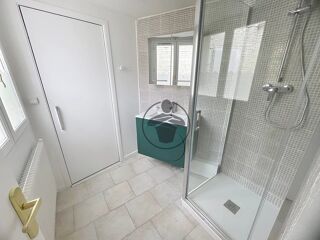  Appartement à louer 2 pièces 69 m²