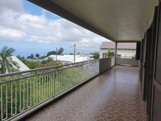  Appartement à louer 5 pièces 122 m²