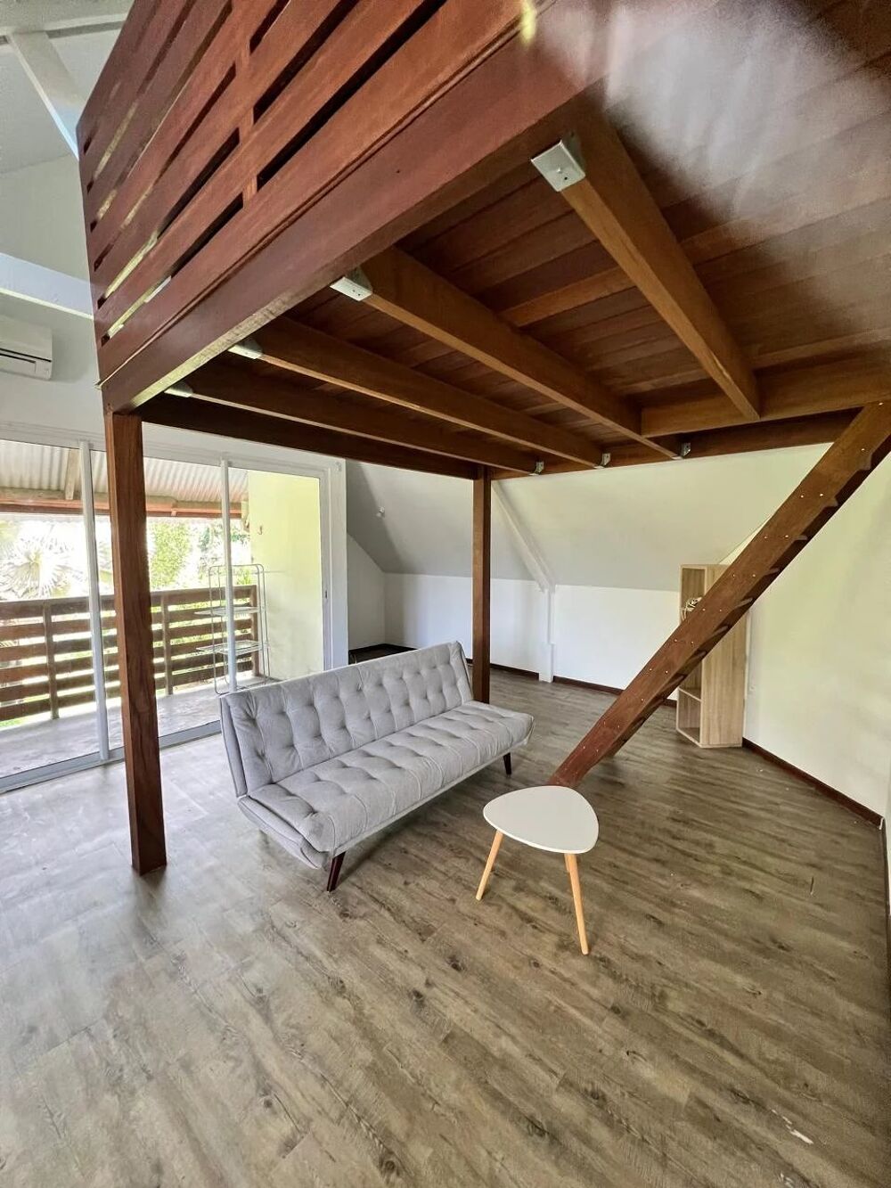 Votre appartement T1bis à deux pas de la plage de REMIRE MONTJO