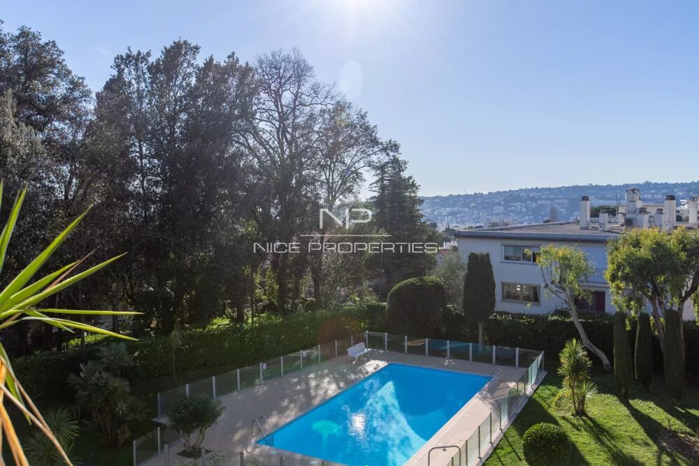 Nice Cimiez, grand 4 pièces de 153 m² avec terrasses, solarium e