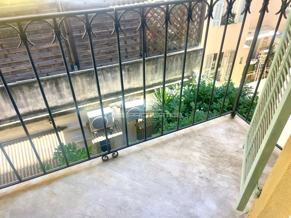 Nice, agréable studio de 20 m2, mezzanine sur balcon habitable