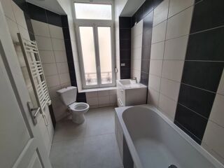  Appartement à louer 3 pièces 58 m²