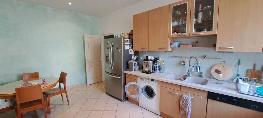 Appartement T5 151 m2 en duplex, une cave, 2 galetas