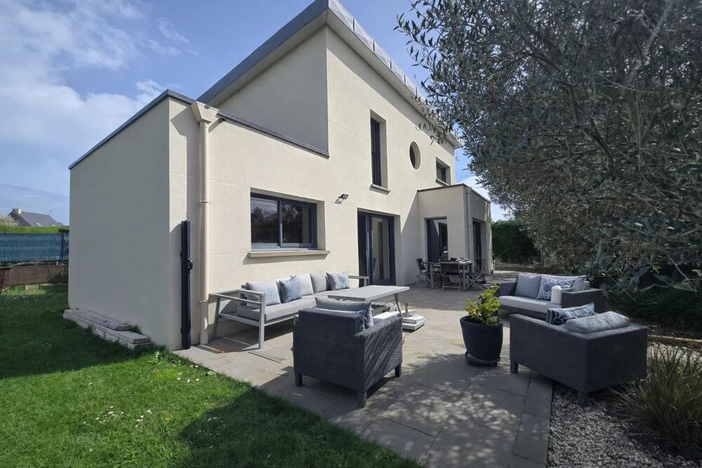 SUPERBE MAISON CONTEMPORAINE