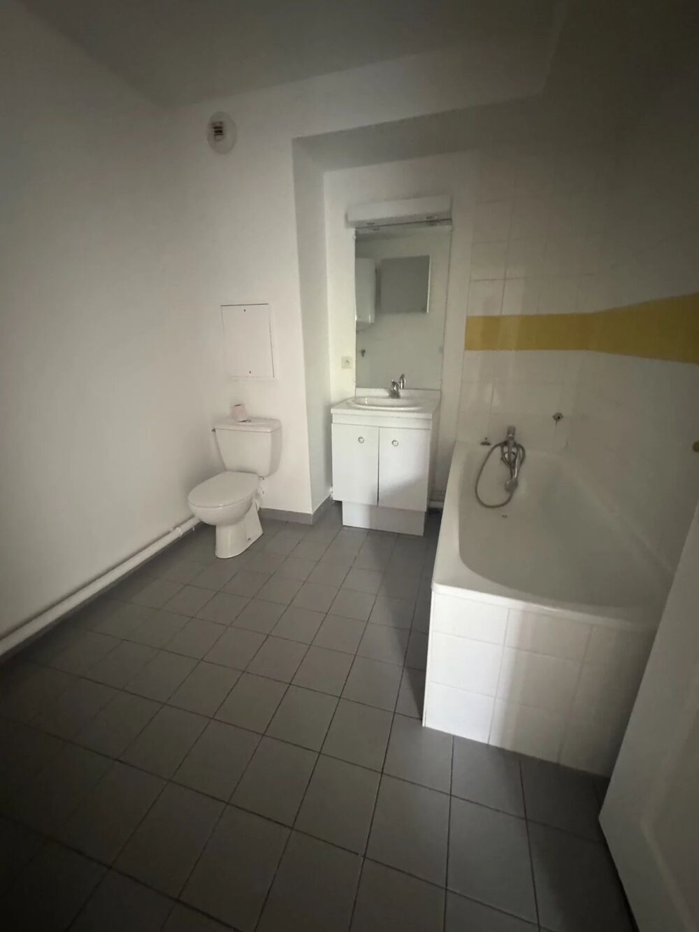 Vente Appartement 2 pièces calme entre les Buttes Chaumont et le parc de la Villet Paris 19
