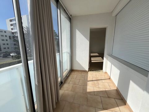   BOURG LES VALENCE - PROXIMITE CENTRE VILLE Appartement T3 avec b Appartement - 3 pi�ce(s) - 77 m�