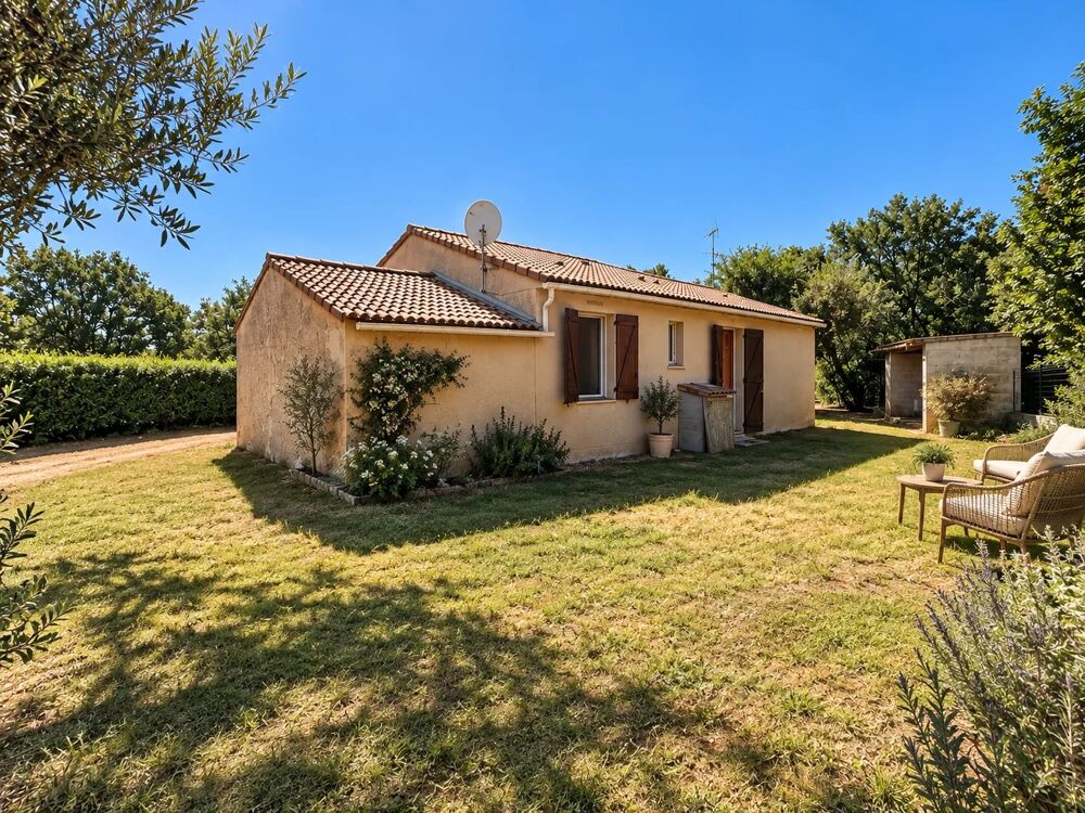 EN EXCLUSIVITÉ  MAISON DE PLAIN-PIED À RÉNOVER  RÉGUSSE