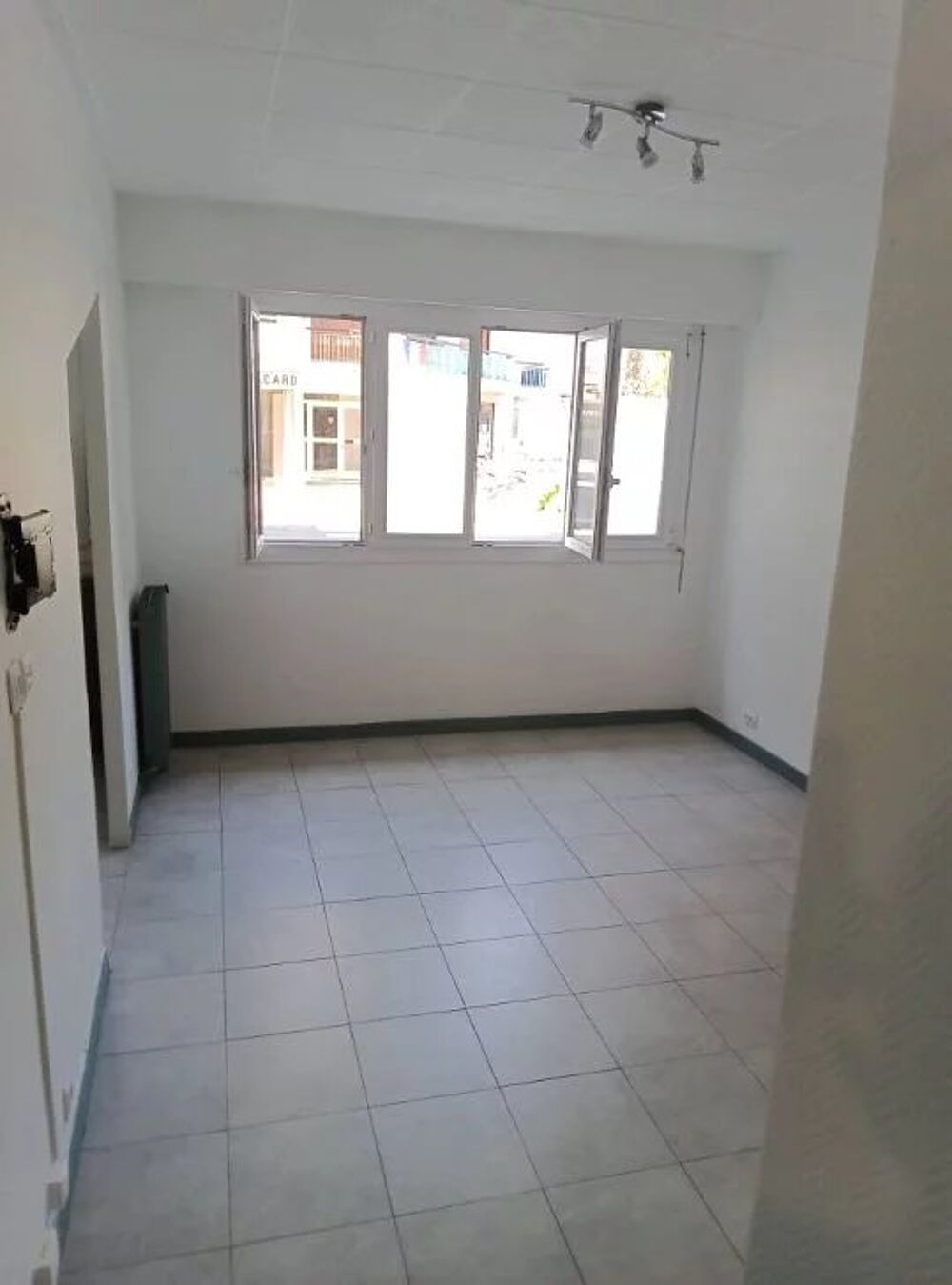 Location Appartement Charmant F1 de 30m² sur saint laurent du var Saint-laurent-du-var