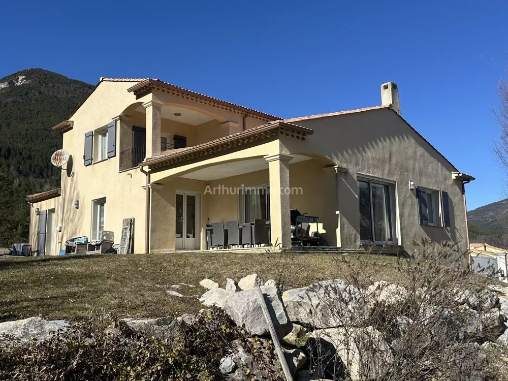 Maison 7 pièces 258 m² à Saint-André-les-Alpes
