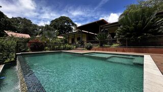  Maison � vendre 9 pi�ces 216 m�