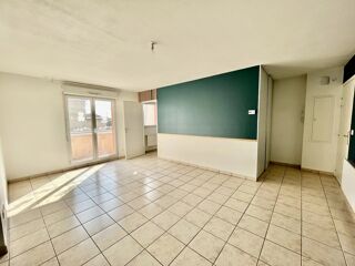 Appartement à louer 3 pièces 65 m²