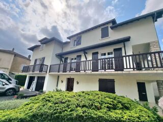  Maison � vendre 9 pi�ces 218 m�