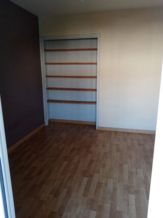  Appartement à louer 2 pièces 53 m²