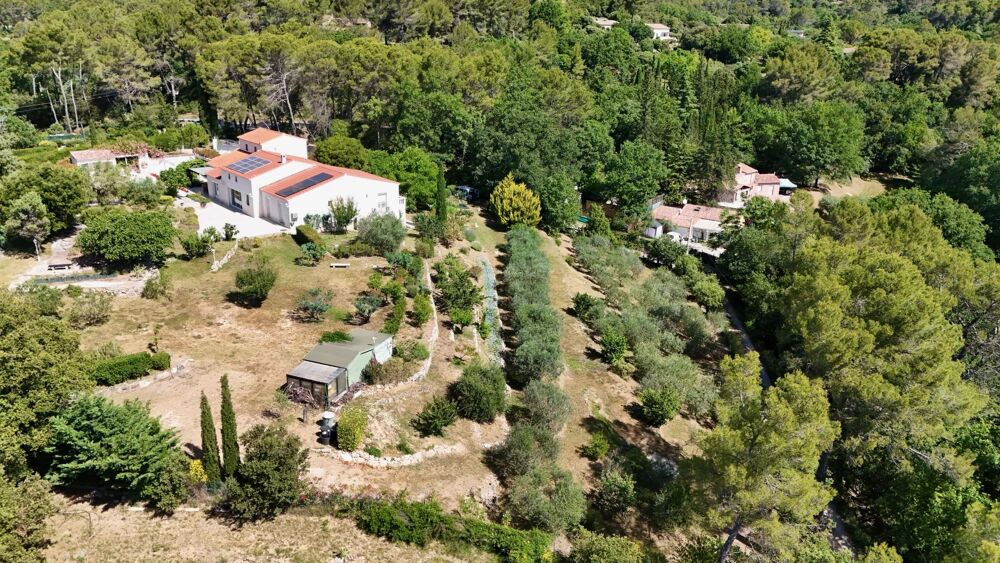Vente Maison Propriété d'exception de plus de 300 m² habitables avec dépendan Flayosc