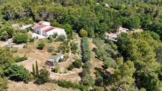 Vente Maison Propriété d'exception de plus de 300 m² habitables avec dépendan Flayosc