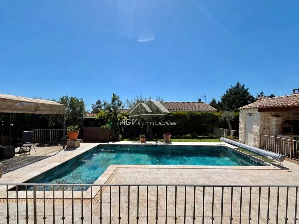Vente Maison Villa avec piscine, 4 chambres, bureau sur 1000  m² de terrain p Alès