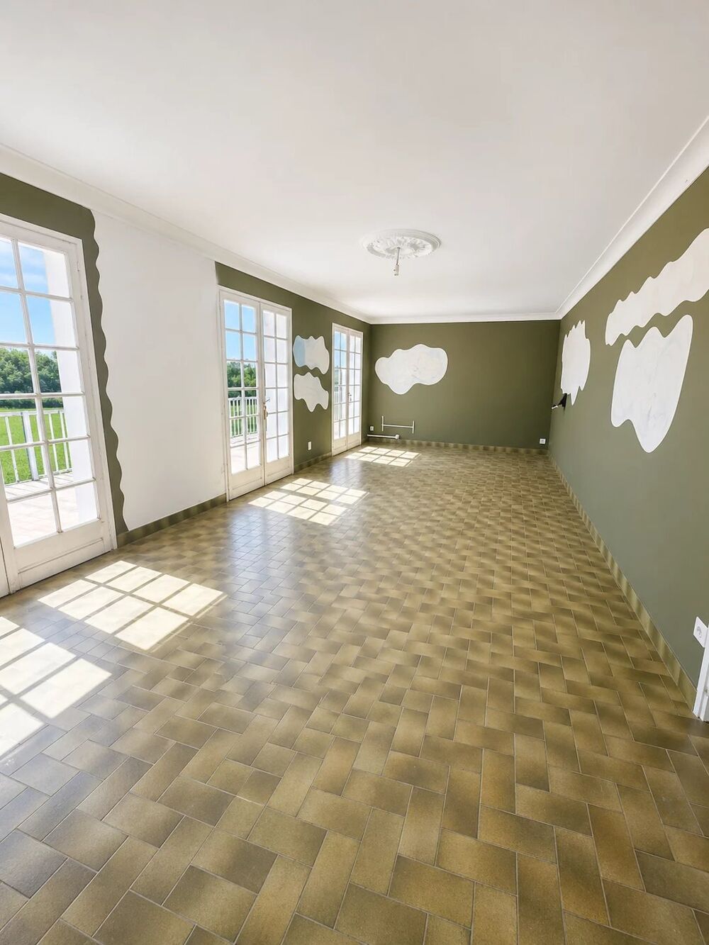 PROPRIÉTÉ À FORT POTENTIEL  PARCELLE DE 4218 m²