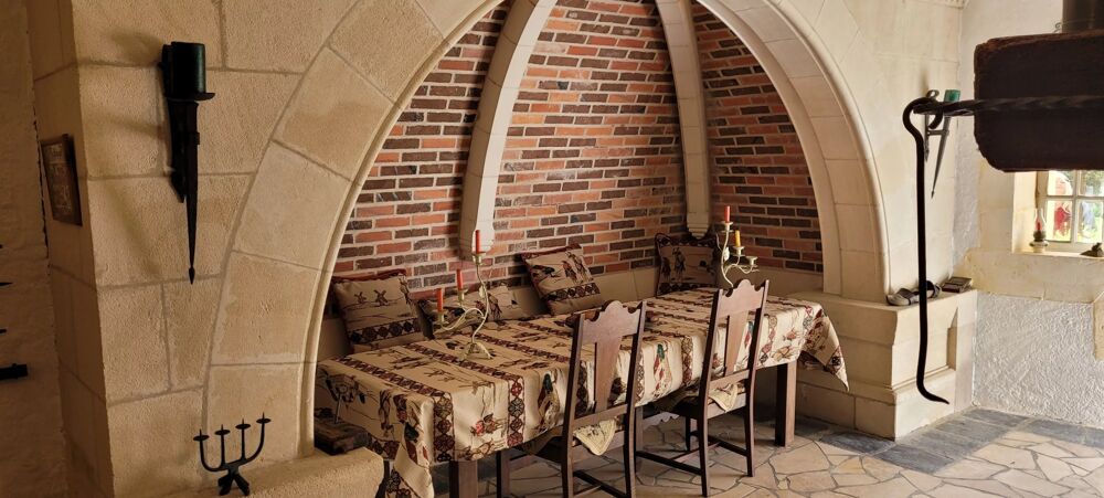 � vendre  Maison La Chartre-sur-le-Loir (72340)