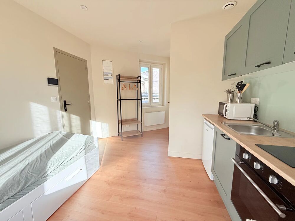 Location Appartement Situé à proximité immédiate des Champs-Elysée Saint-quentin