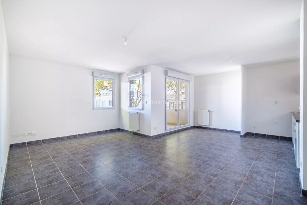 À vendre en exclusivité  Très beau T3 de 66 m² avec balcon et g