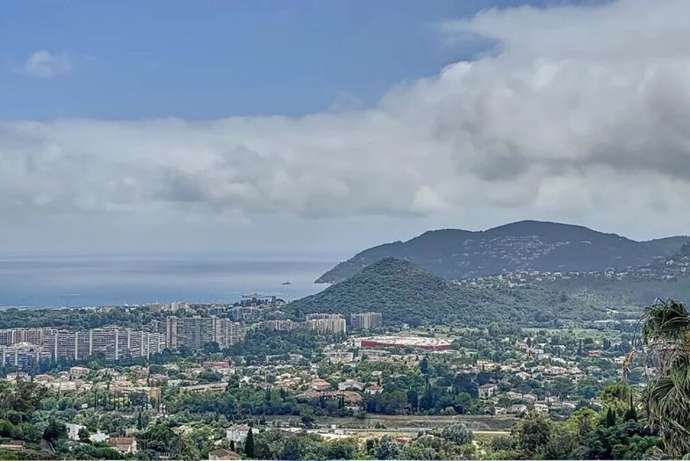 � vendre  Villa Mandelieu-la-Napoule (06210)