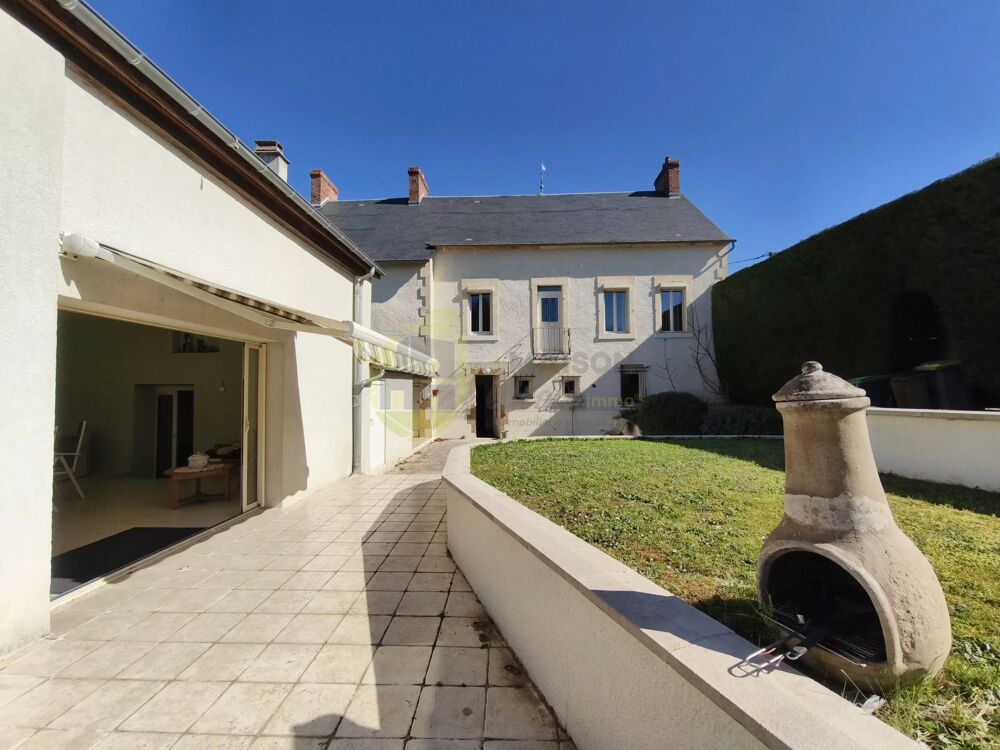 Vente Maison Propriété familiale de 305 m² avec piscine, espace réception et Torteron