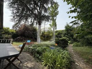  Maison  vendre 8 pices 