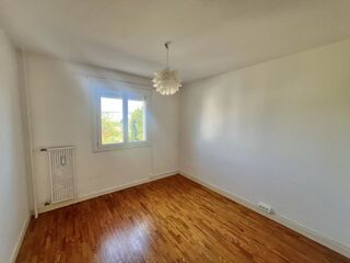  Appartement à louer 3 pièces 62 m²