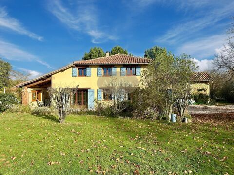   Belle propri�t�, piscine Maison - 7 pi�ce(s) - 275 m�