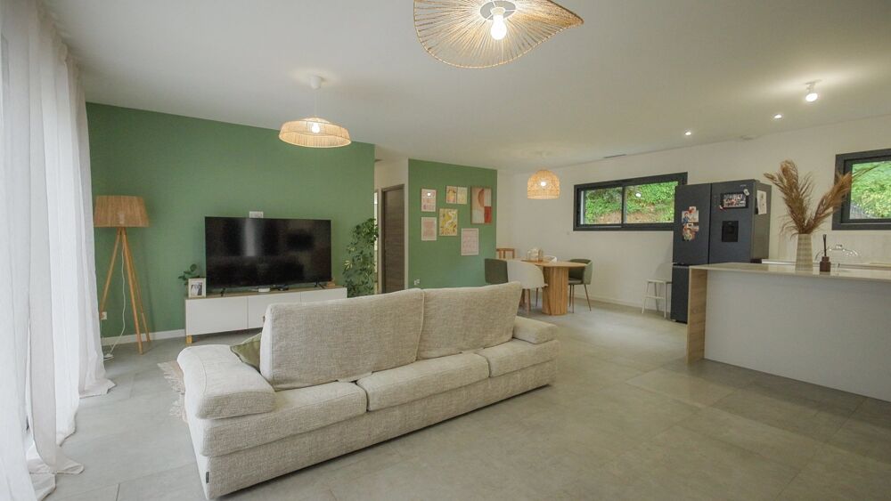 Vente Maison Villa contemporaine 130 M2 - 4 chambres, piscine, Terrasse 56M2 Cervione