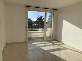  Appartement à louer 4 pièces 67 m²