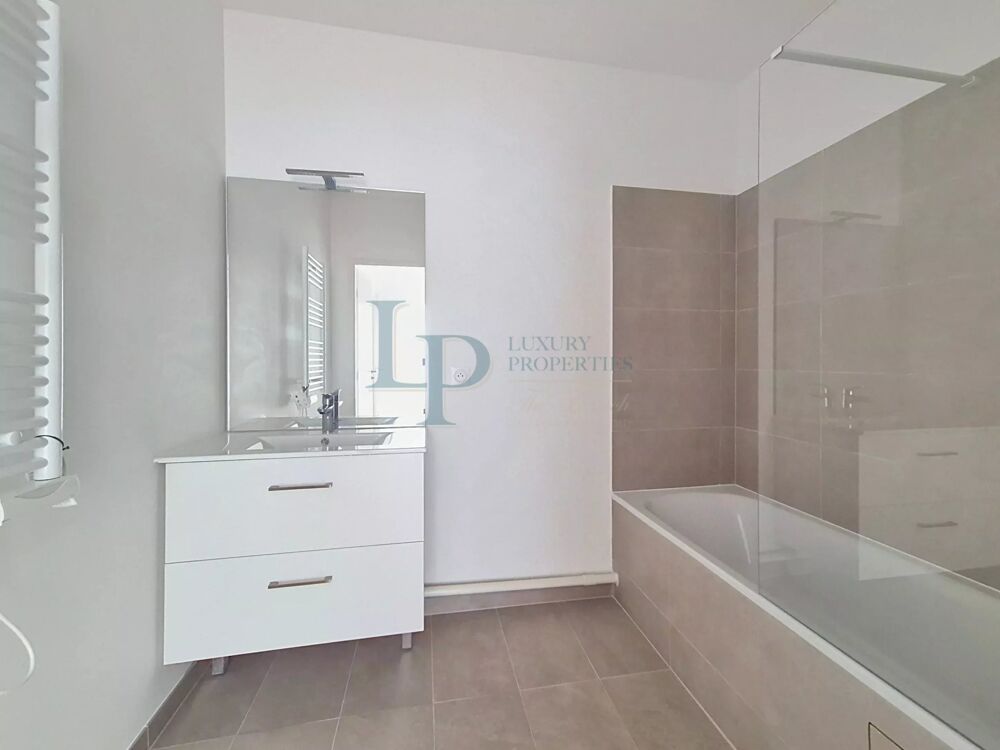 à vendre  Appartement Issy-les-Moulineaux (92130)