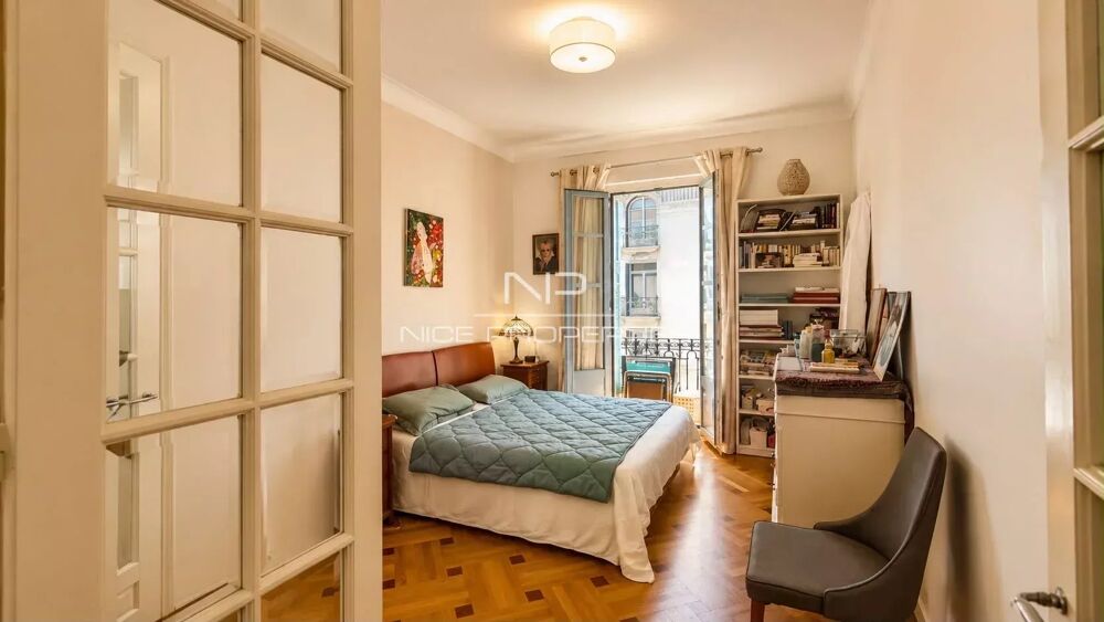 Vente Appartement Nice, Carré d'Or, appartement de 2 pièces à deux pas de la mer Nice