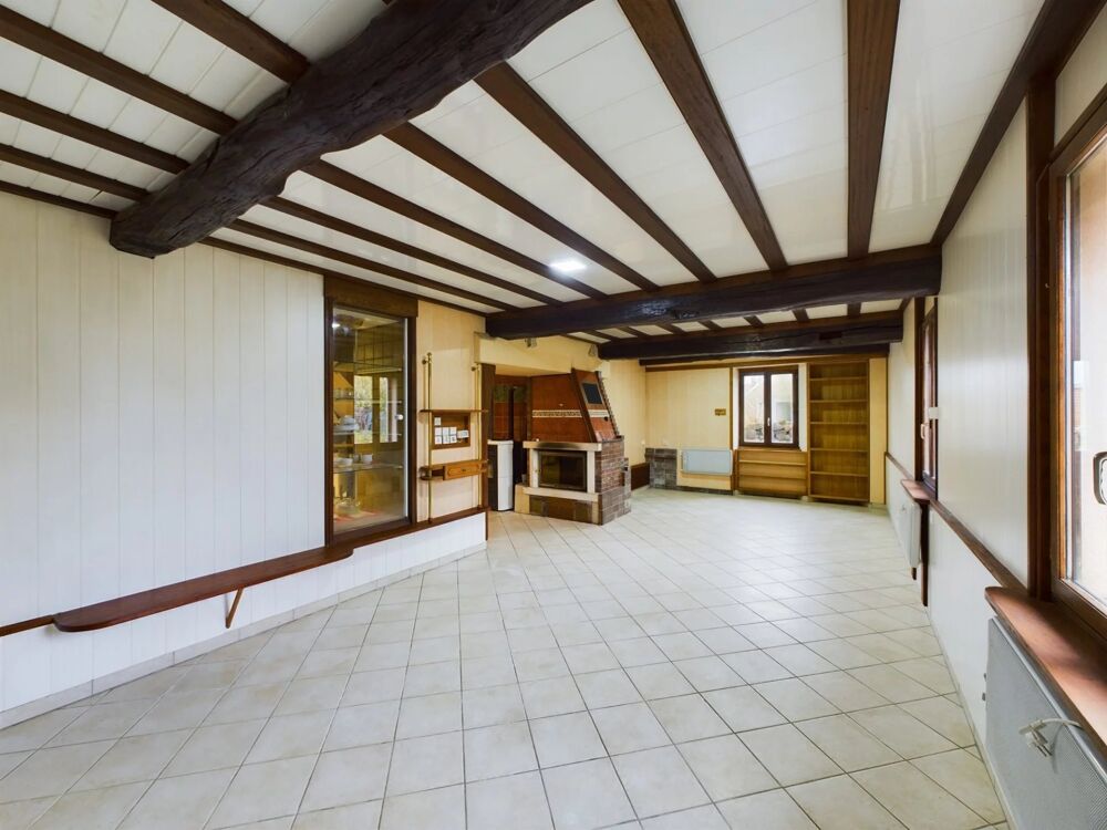 SAULIEU : Grande maison sur deux niveaux, au calme