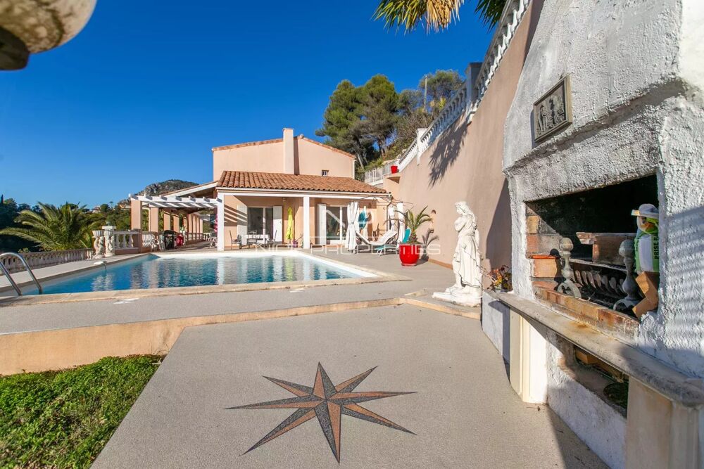 Vente Maison Aspremont, sublime maison 7 pièces de 260 m² au calme avec pisci Aspremont