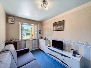  Maison  vendre 9 pices 260 m