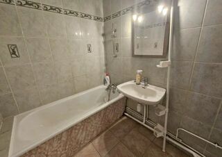  Appartement à louer 4 pièces 71 m²