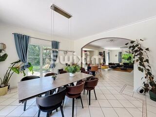  Maison � vendre 8 pi�ces 259 m�