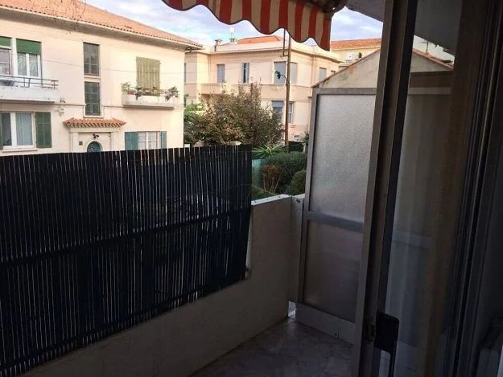 Location Appartement Studio de 27m² avec terrasse et parking Golfe-juan