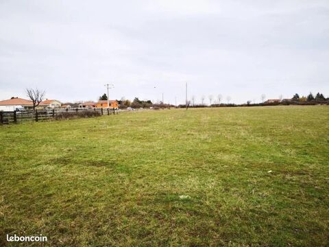 Magnifique parcelle de Terrain constructible hors lotissement pr 45000 Sainte-Agathe-la-Bouteresse (42130)